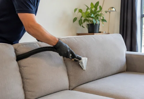 Nettoyage de canapé en profondeur à Clermont-Ferrand